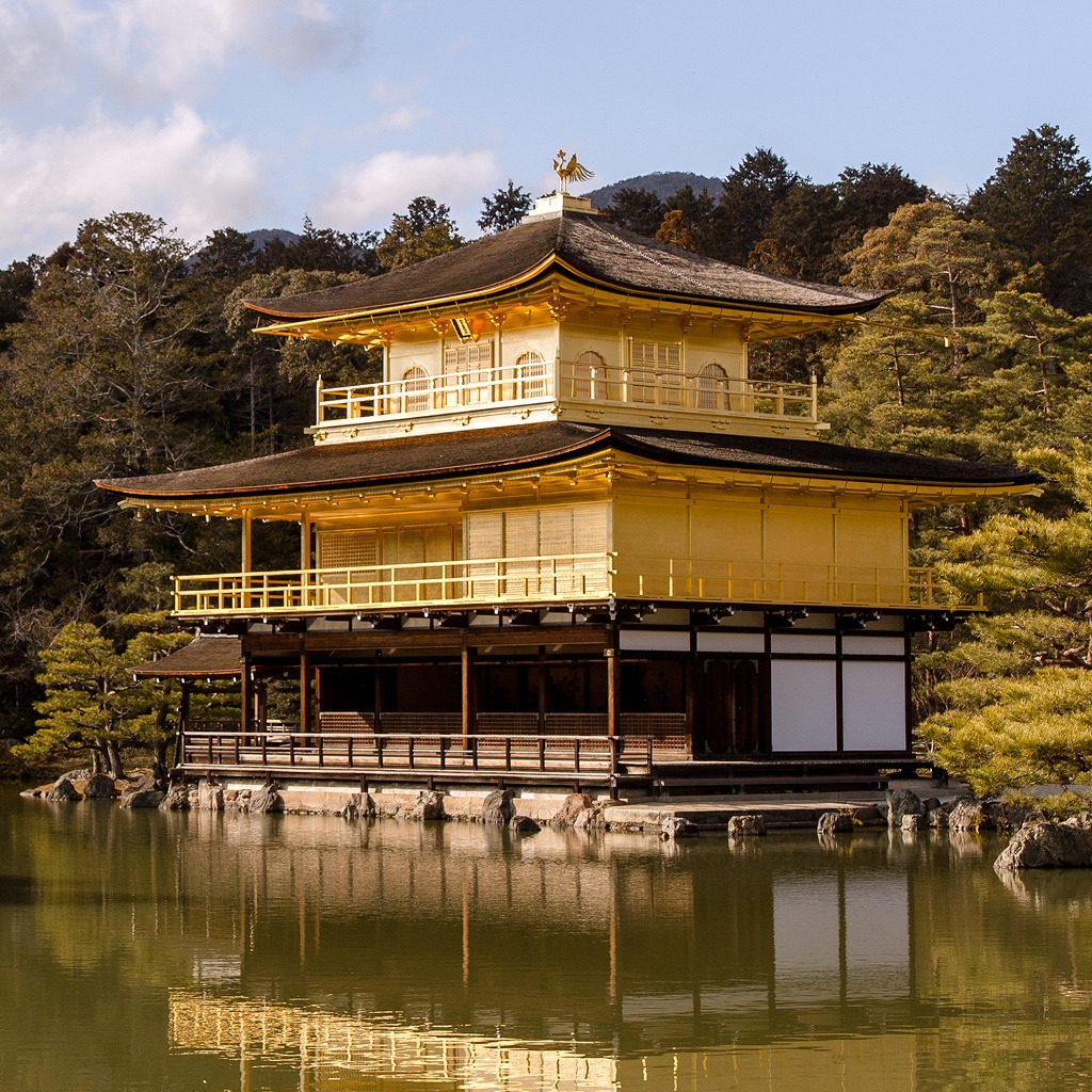 The Golden Pavilion for 1024 x 1024 iPad resolution