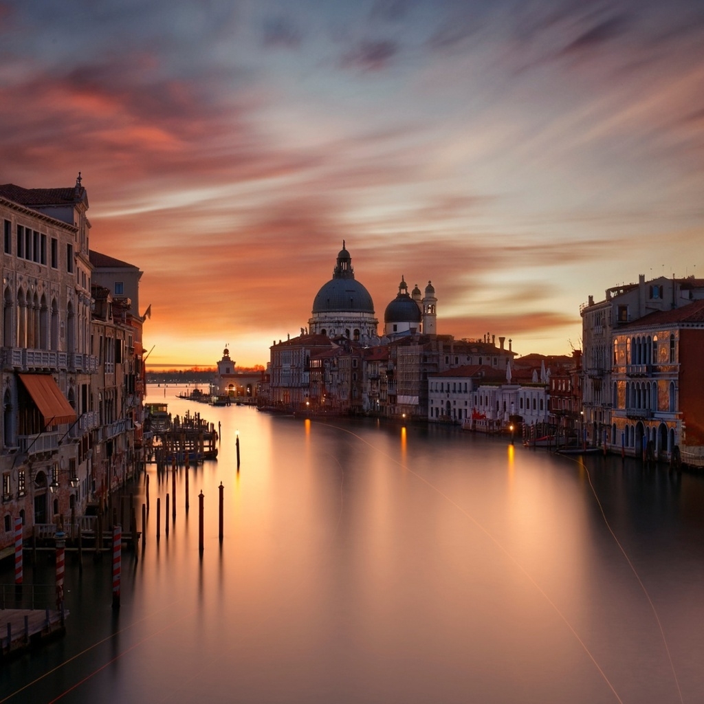 The Grand Canal Venice for 1024 x 1024 iPad resolution