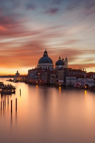 The Grand Canal Venice for 320 x 480 iPhone resolution