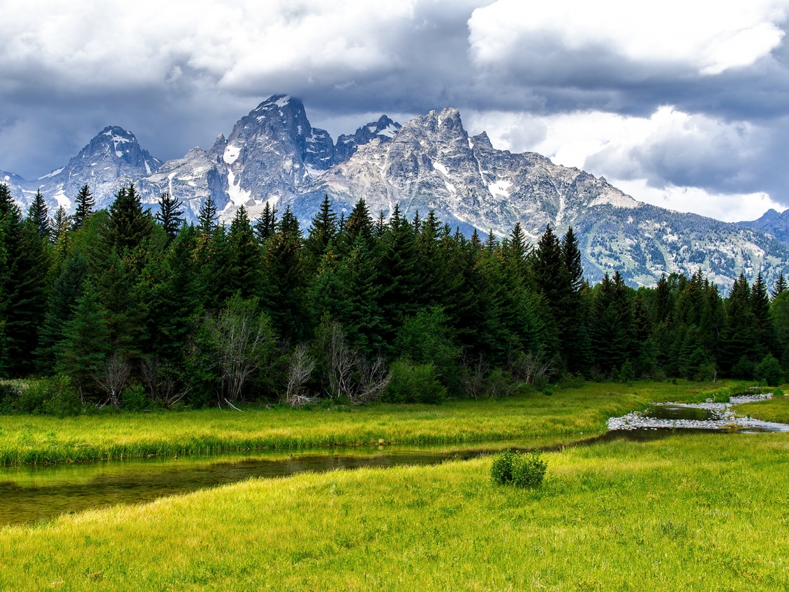 The Grand Tetons for 1152 x 864 resolution