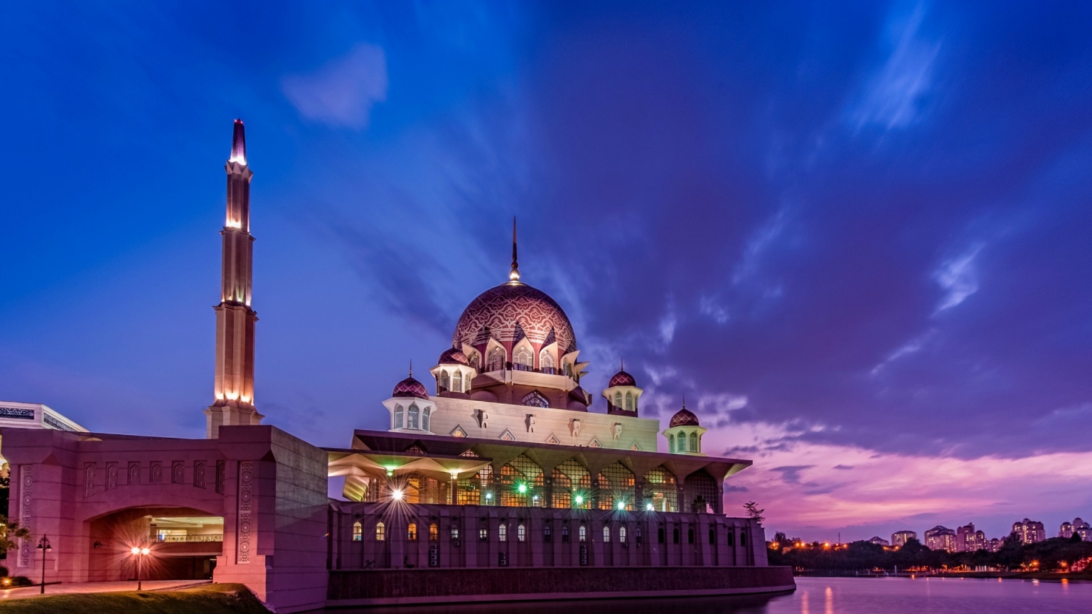 The Putra Mosque for 1536 x 864 HDTV resolution