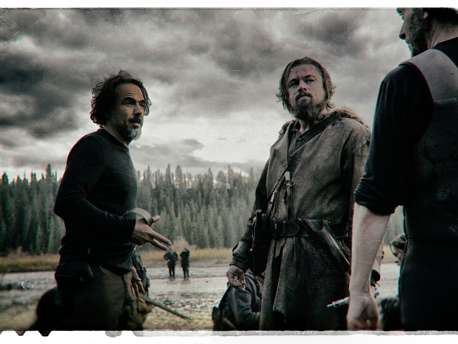 The Revenant Cast for 1600 x 1200 resolution