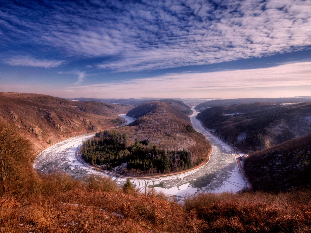 The River Saar for 1024 x 768 resolution