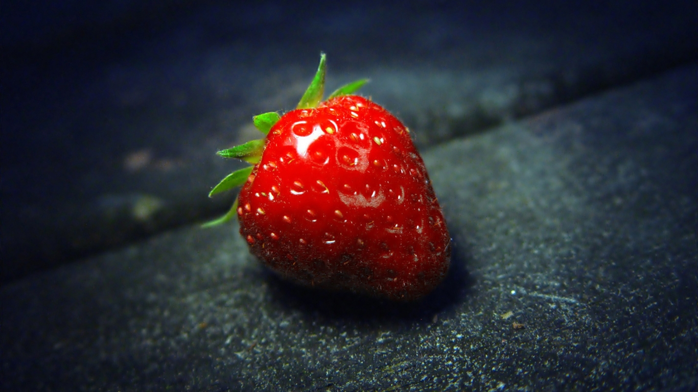 The Strawberry for 1366 x 768 HDTV resolution
