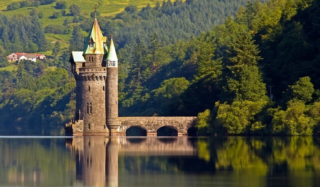The Vyrnwy Tower for 1024 x 600 widescreen resolution