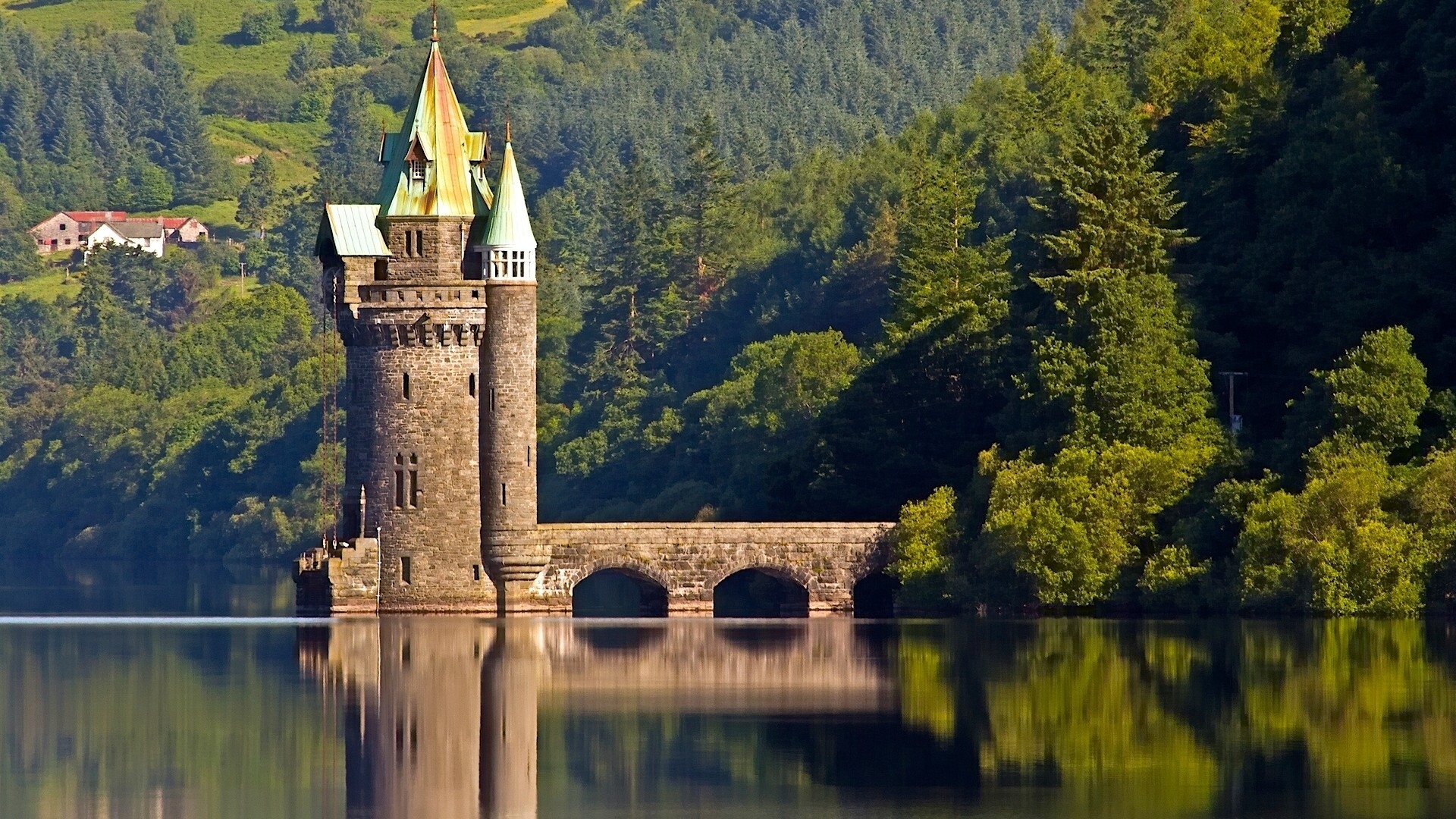 The Vyrnwy Tower for 1920 x 1080 HDTV 1080p resolution