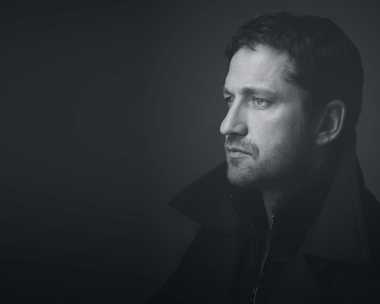 Thoughtful Gerard Butler for 1280 x 1024 resolution