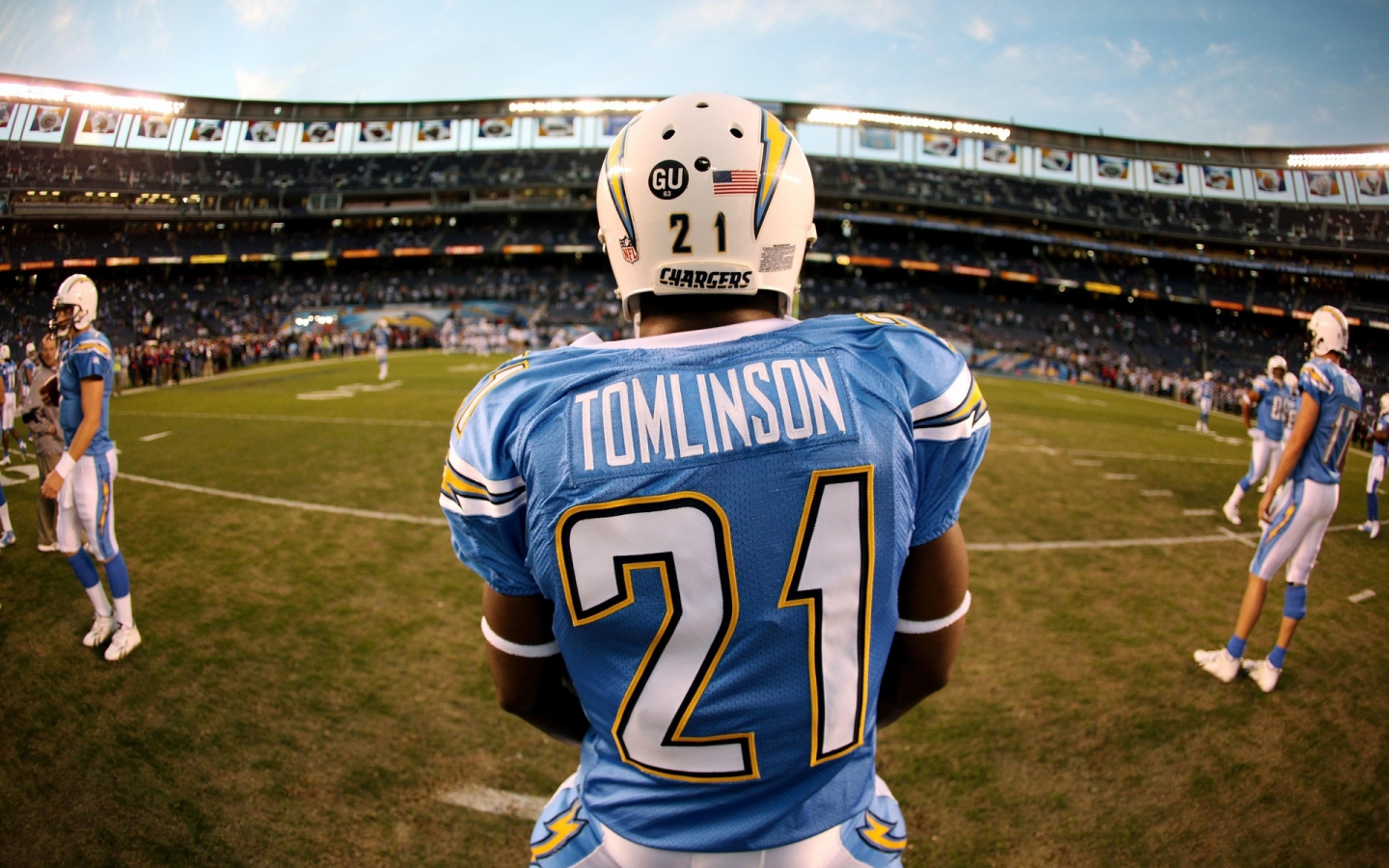 Tomlinson for 1440 x 900 widescreen resolution