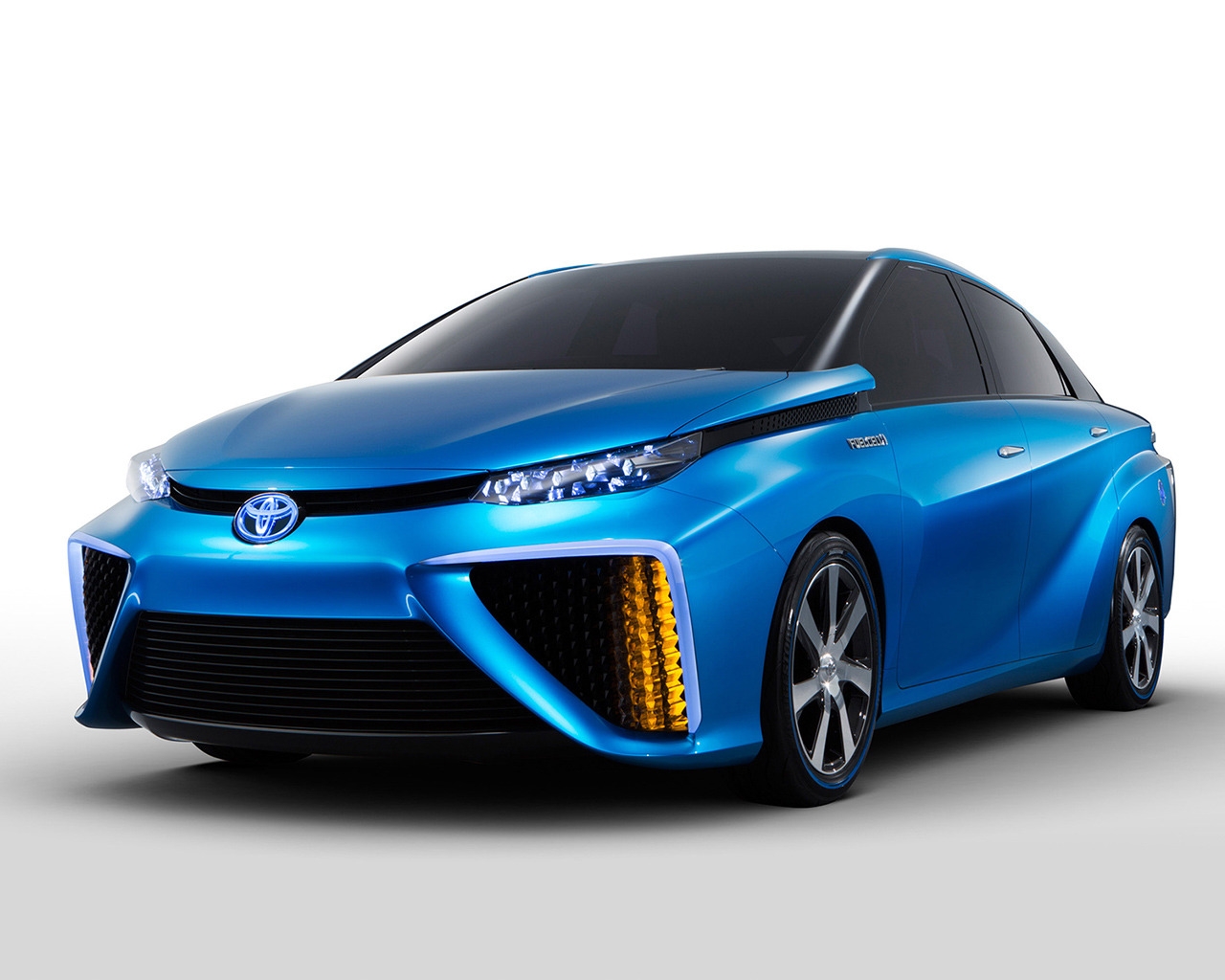 Toyota FCV Concept Car for 1280 x 1024 resolution