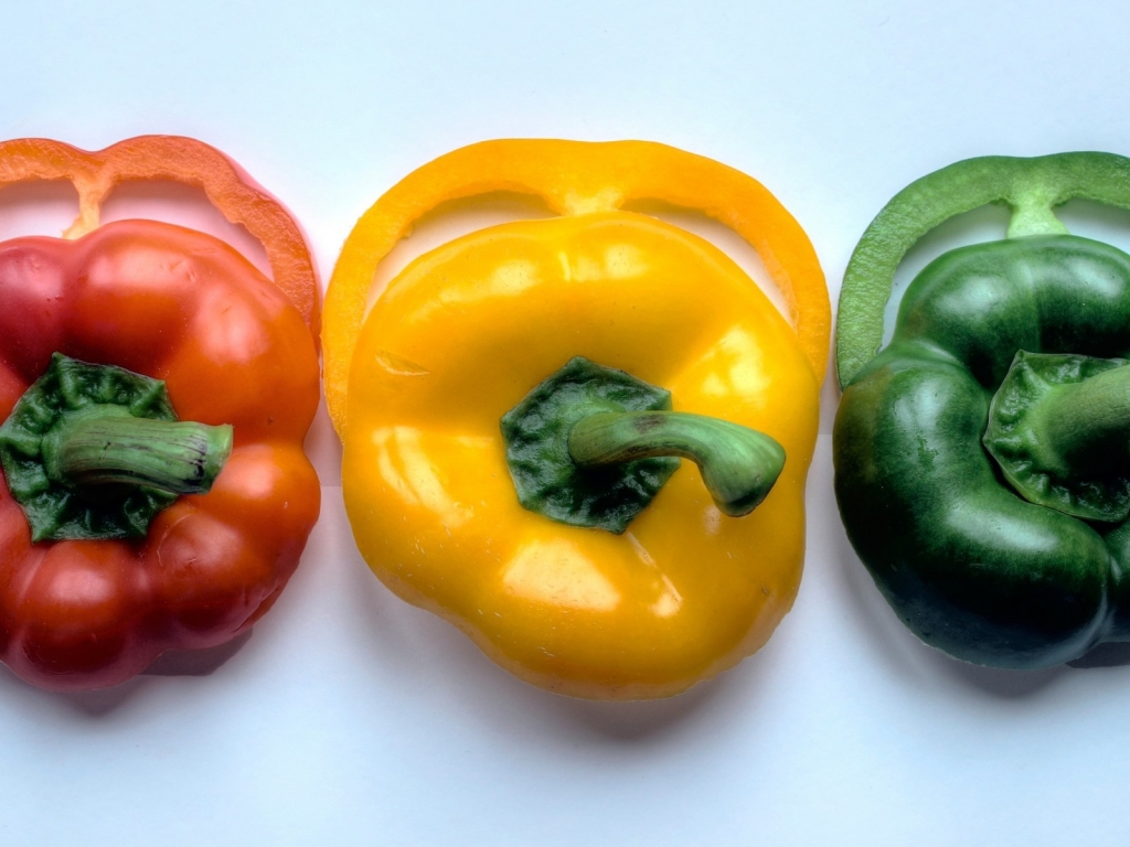 TriColor Peppers for 1024 x 768 resolution