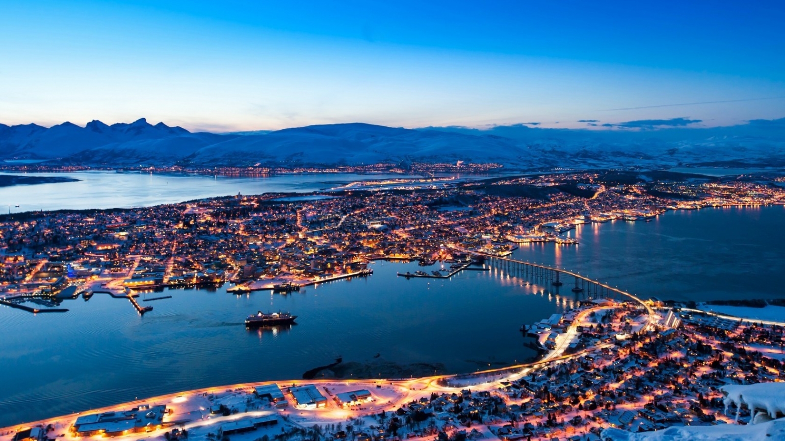 Tromso Norway for 1600 x 900 HDTV resolution