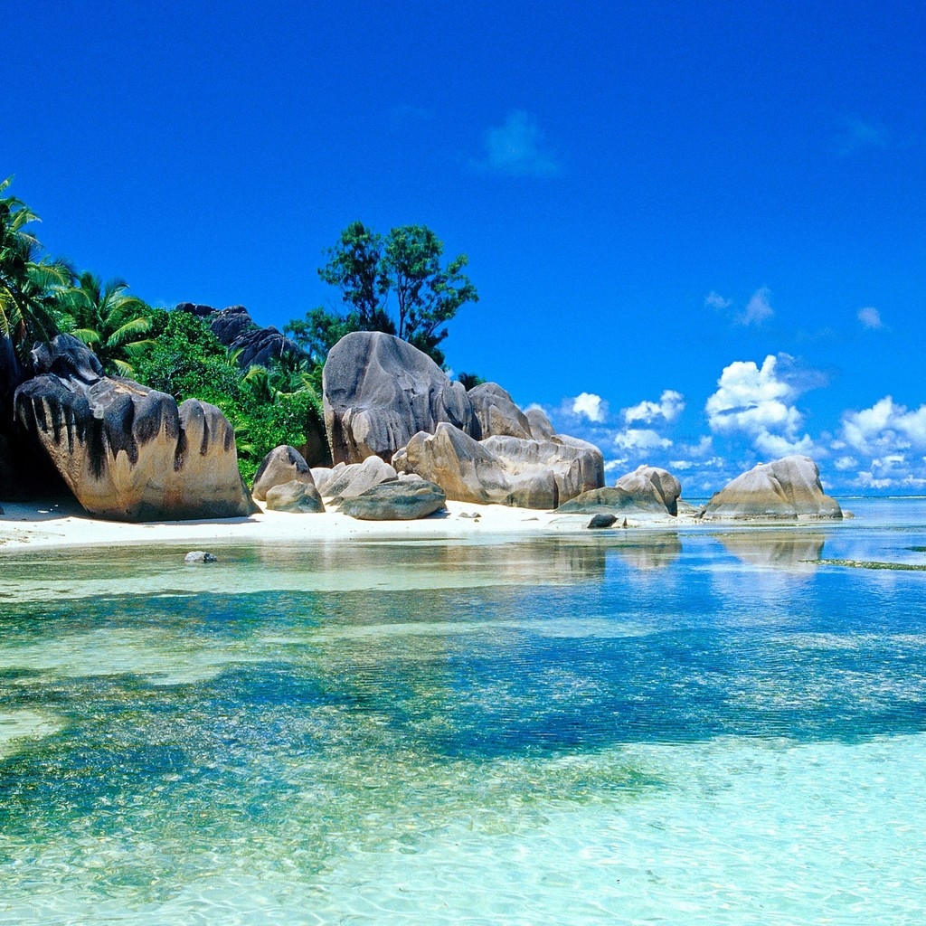 Tropical Sea for 1024 x 1024 iPad resolution