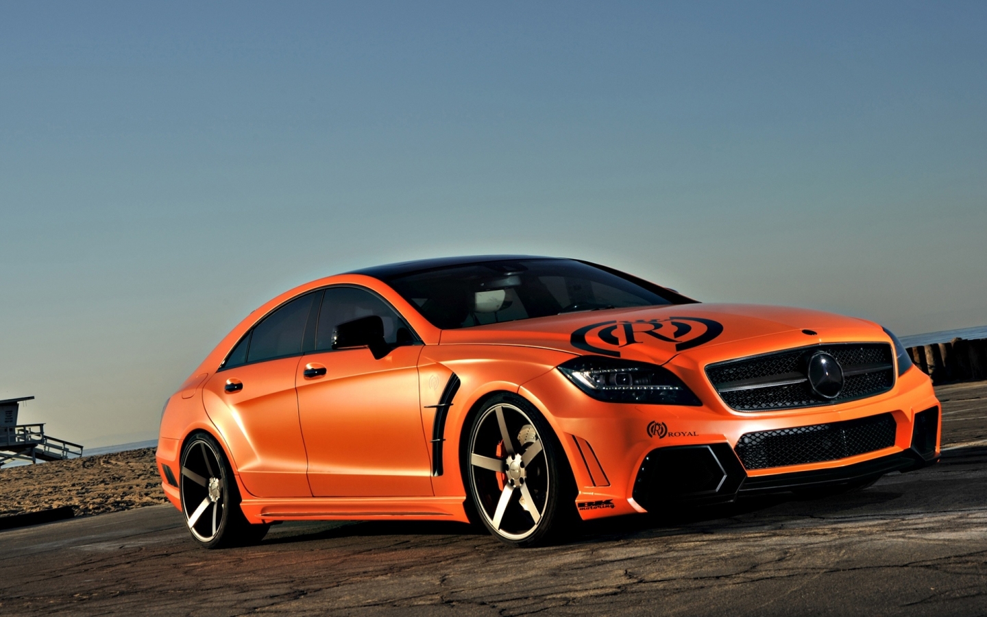 Tuned Mercedes CLS for 1440 x 900 widescreen resolution