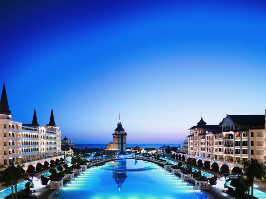 Turkey Resort for 1024 x 768 resolution