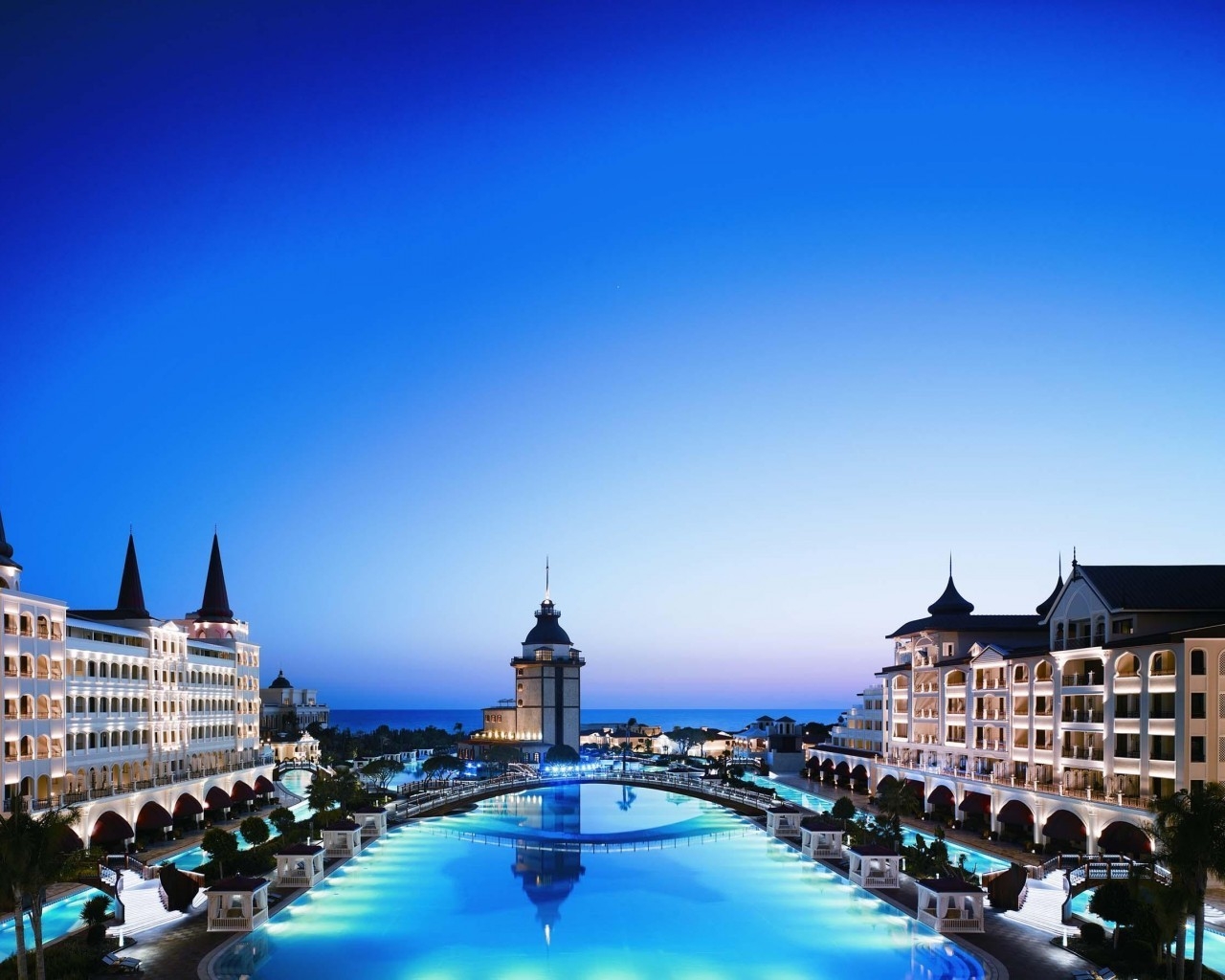 Turkey Resort for 1280 x 1024 resolution