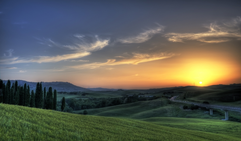 Tuscan Sunset for 1024 x 600 widescreen resolution