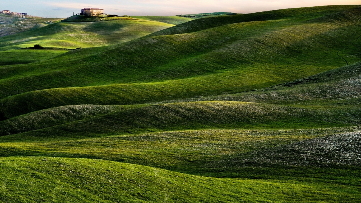 Tuscany Green Hills for 1366 x 768 HDTV resolution