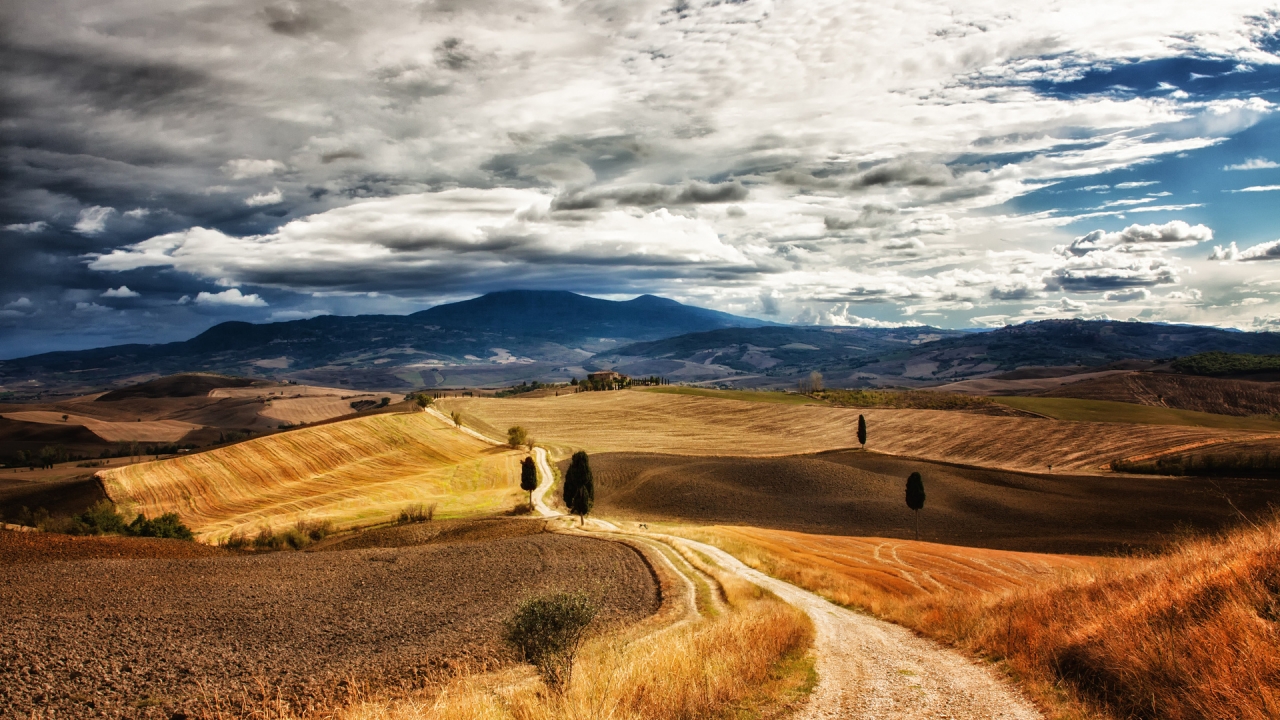 Tuscany Landscape for 1280 x 720 HDTV 720p resolution