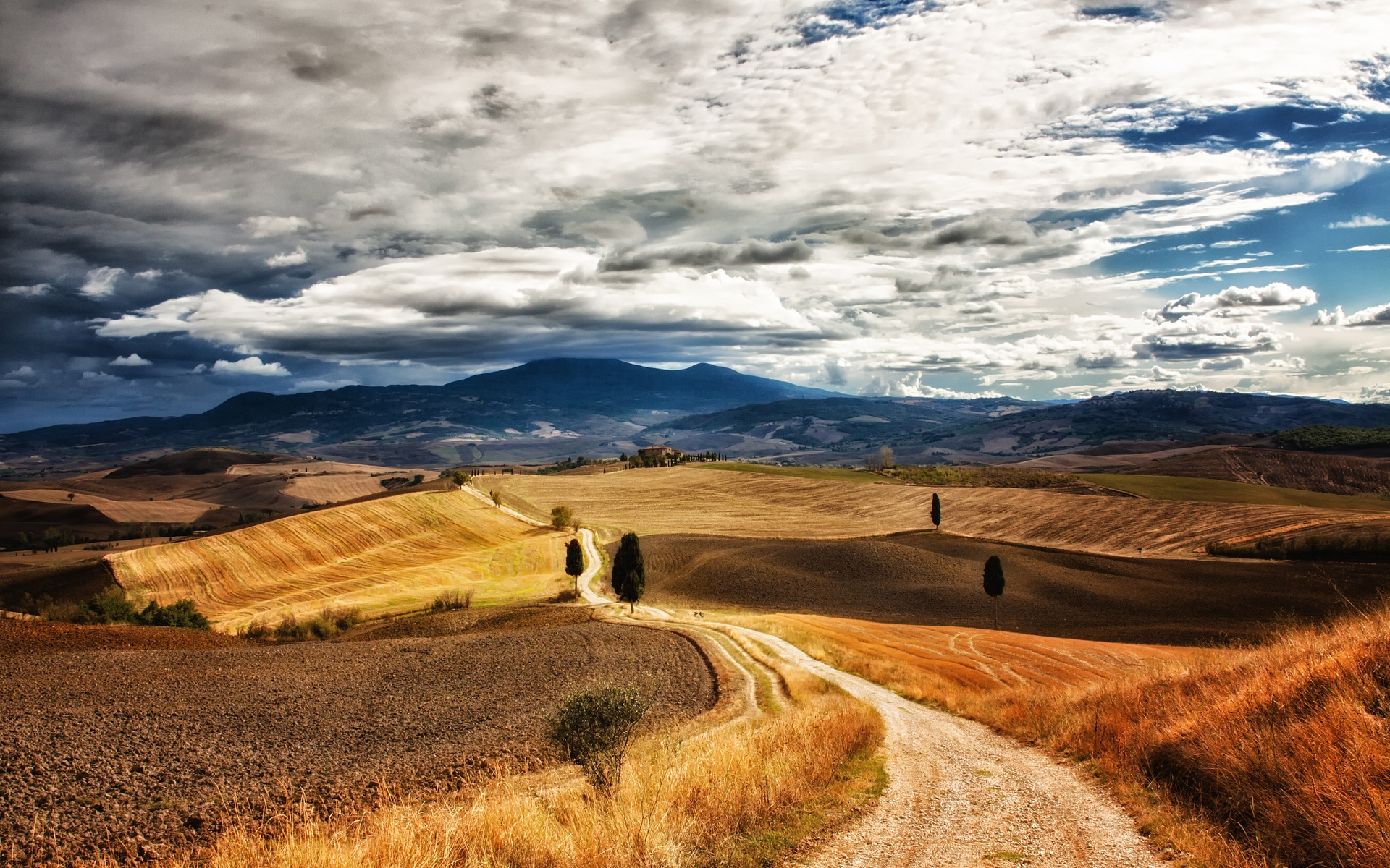 Tuscany Landscape for 1920 x 1200 widescreen resolution