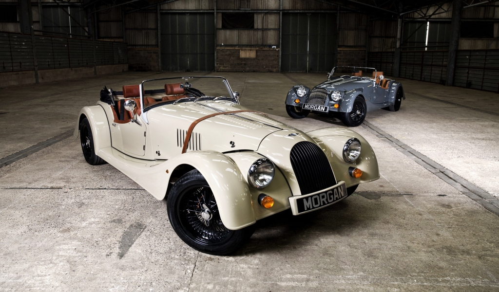 Two Morgan Roadster for 1024 x 600 widescreen resolution