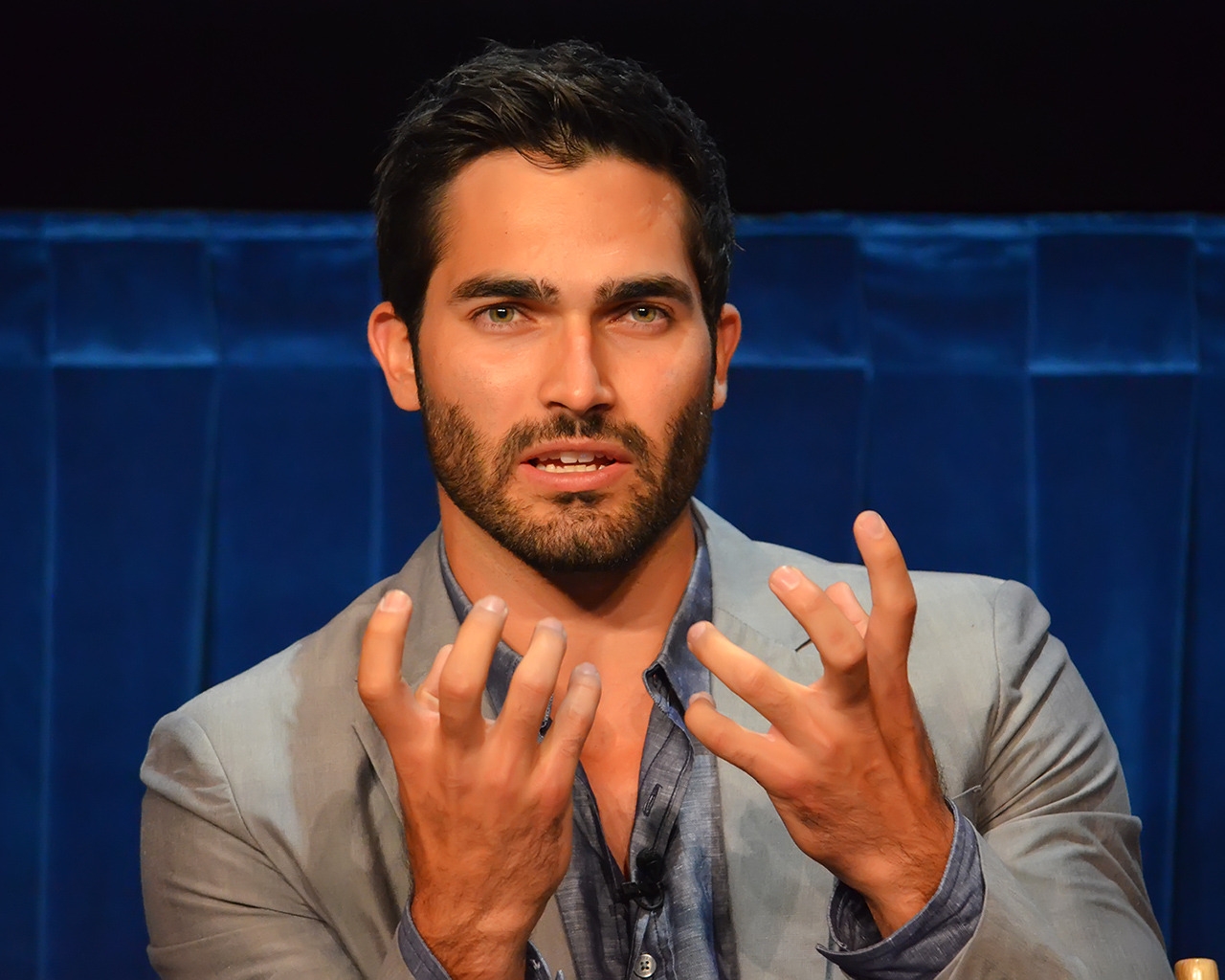 Tyler Hoechlin for 1280 x 1024 resolution