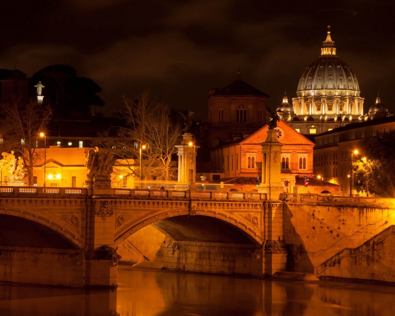 Vatican City Night Lights for 1280 x 1024 resolution