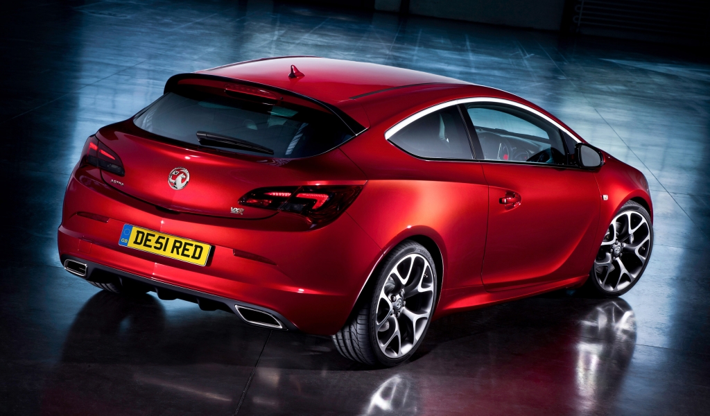 Vauxhall Astra GTC Rear for 1024 x 600 widescreen resolution