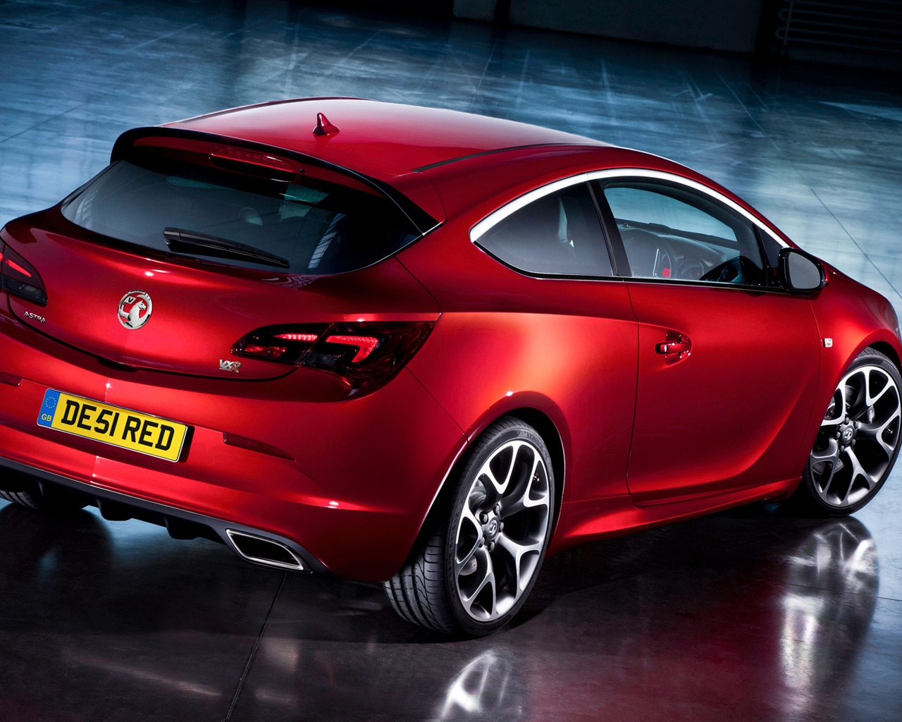 Vauxhall Astra GTC Rear for 1280 x 1024 resolution