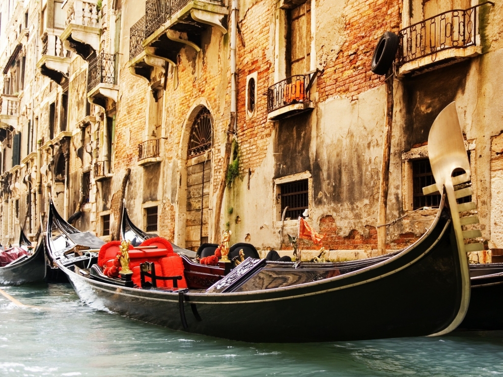 Venice Gondola for 1024 x 768 resolution