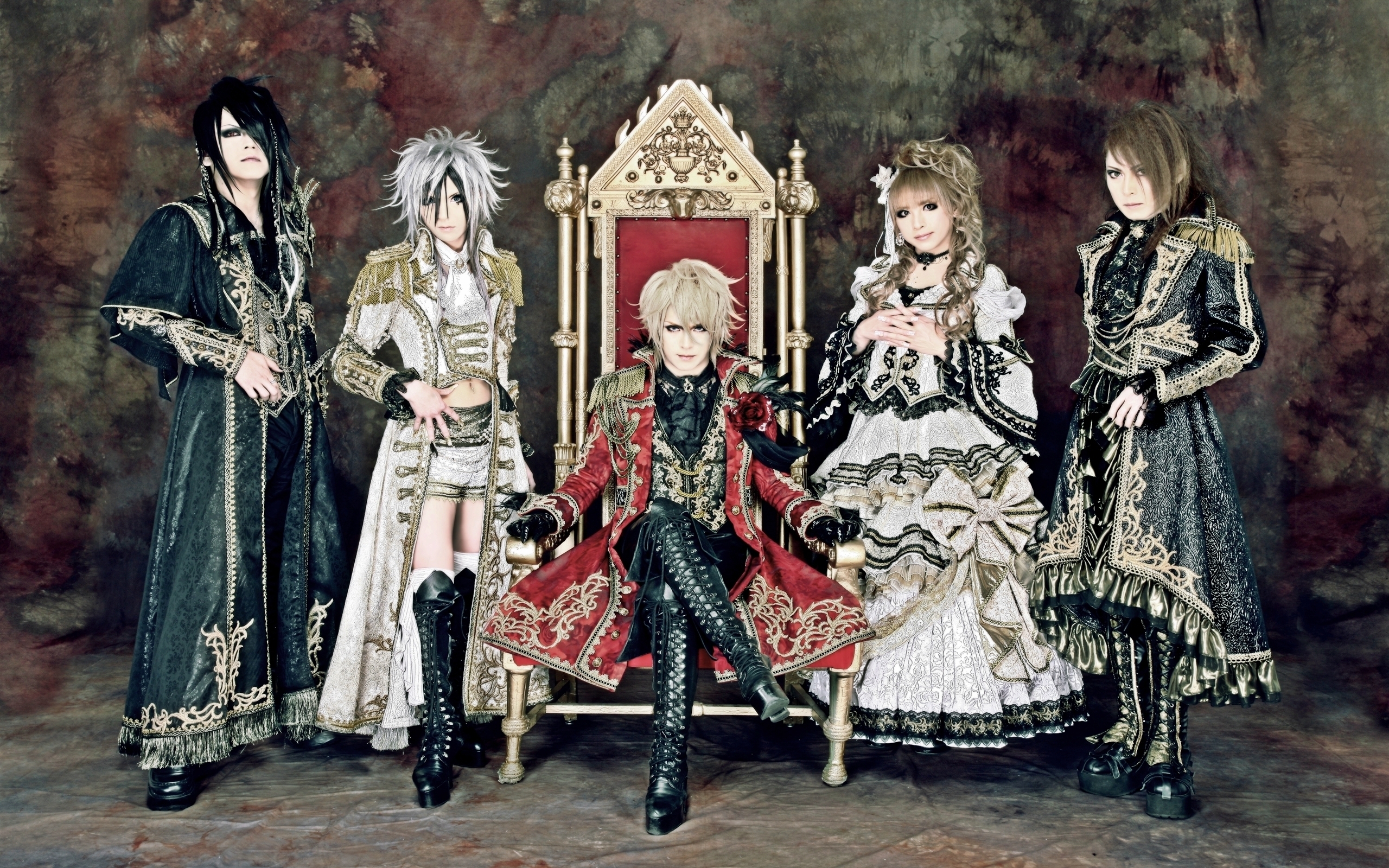 Versailles 2 Game for 2560 x 1600 widescreen resolution