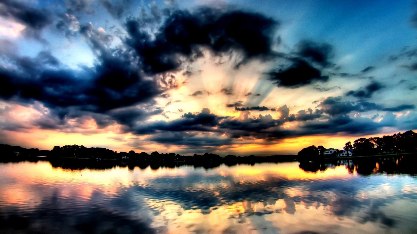 Very beautiful Sunset for 1366 x 768 HDTV resolution