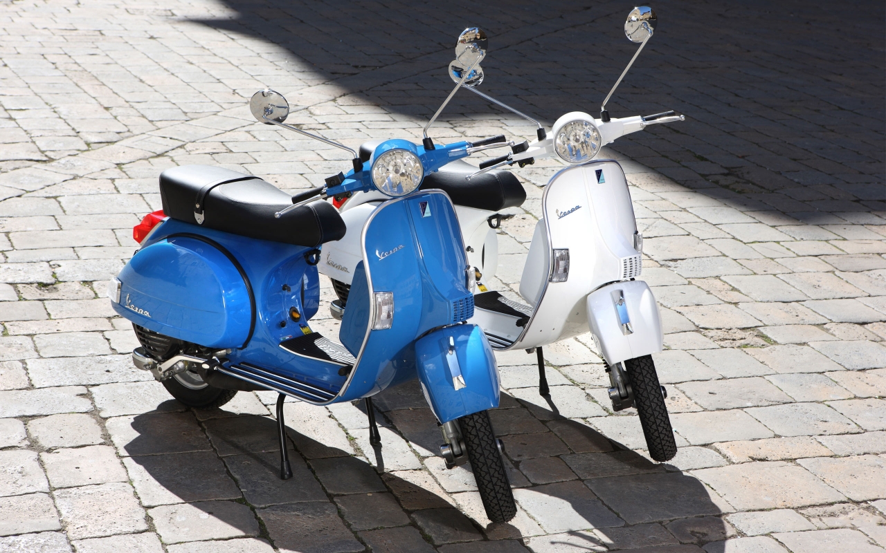 Vespa PX 150A 2011 for 1280 x 800 widescreen resolution