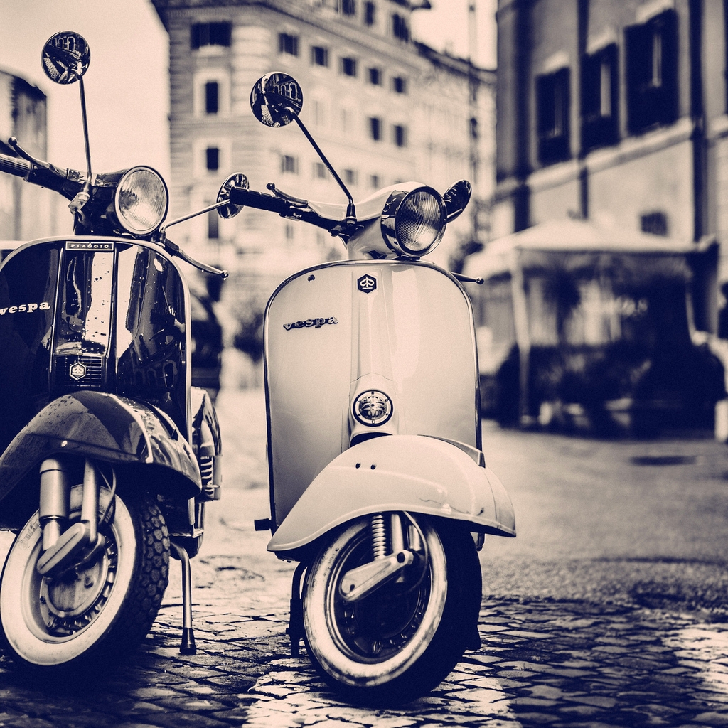 Vespa Scooters for 1024 x 1024 iPad resolution