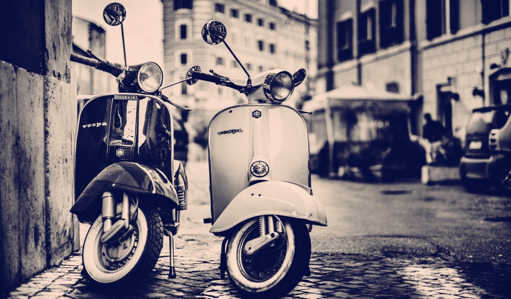Vespa Scooters for 1024 x 600 widescreen resolution