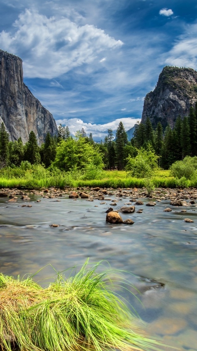 View from Yosemite National Park for 640 x 1136 iPhone 5 resolution
