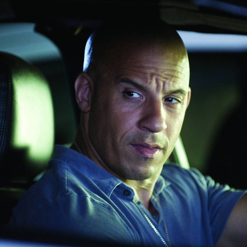 Vin Diesel in Car for 1024 x 1024 iPad resolution