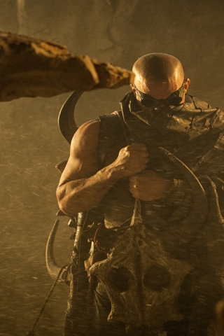 Vin Diesel Riddick 2013 for 320 x 480 iPhone resolution