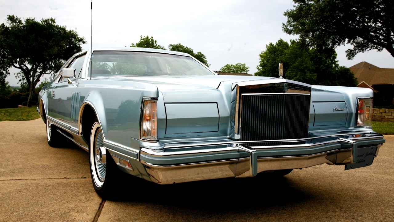 Vintage Lincoln Continental for 1280 x 720 HDTV 720p resolution