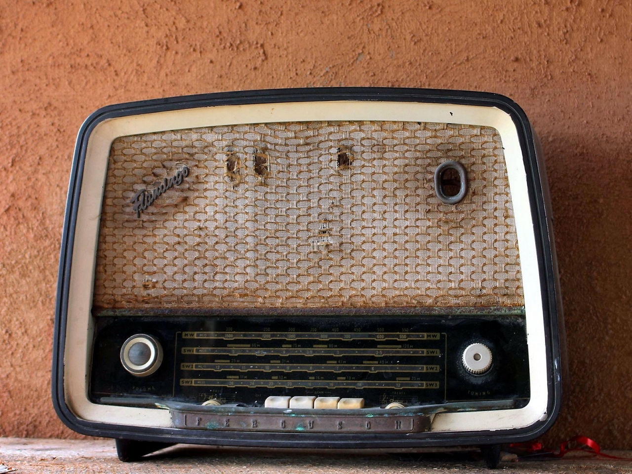 Vintage Radio Station for 1280 x 960 resolution