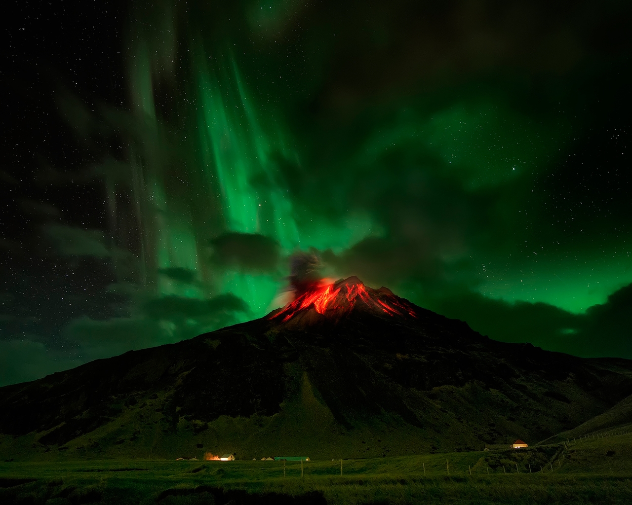 Volcano Eruption for 1280 x 1024 resolution