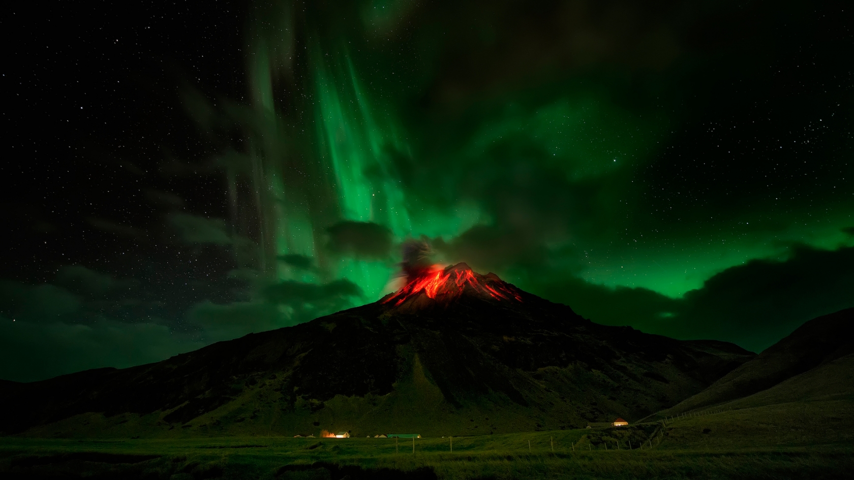 Volcano Eruption for 1680 x 945 HDTV resolution