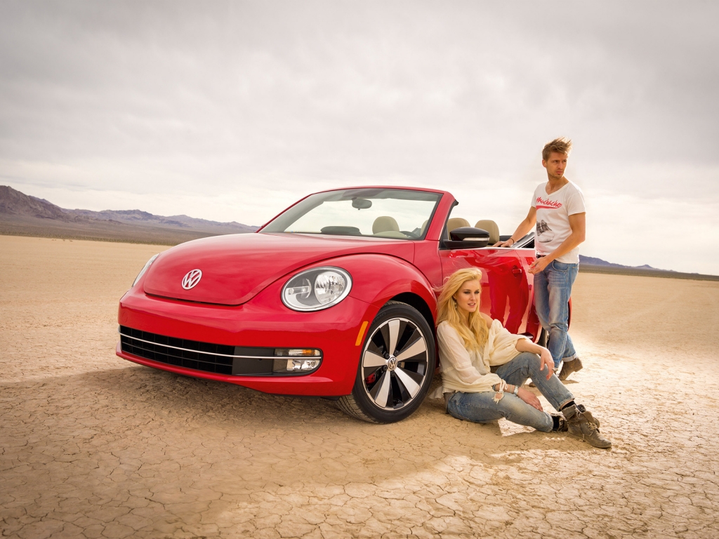 Volkswagen Beetle Cabriolet 2013 for 1024 x 768 resolution