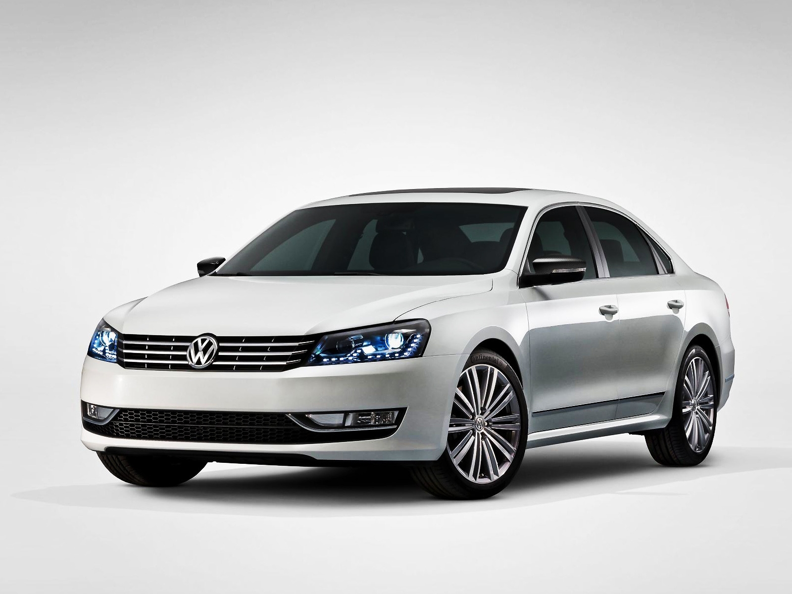 Volkswagen Passat Performance Concept for 1600 x 1200 resolution