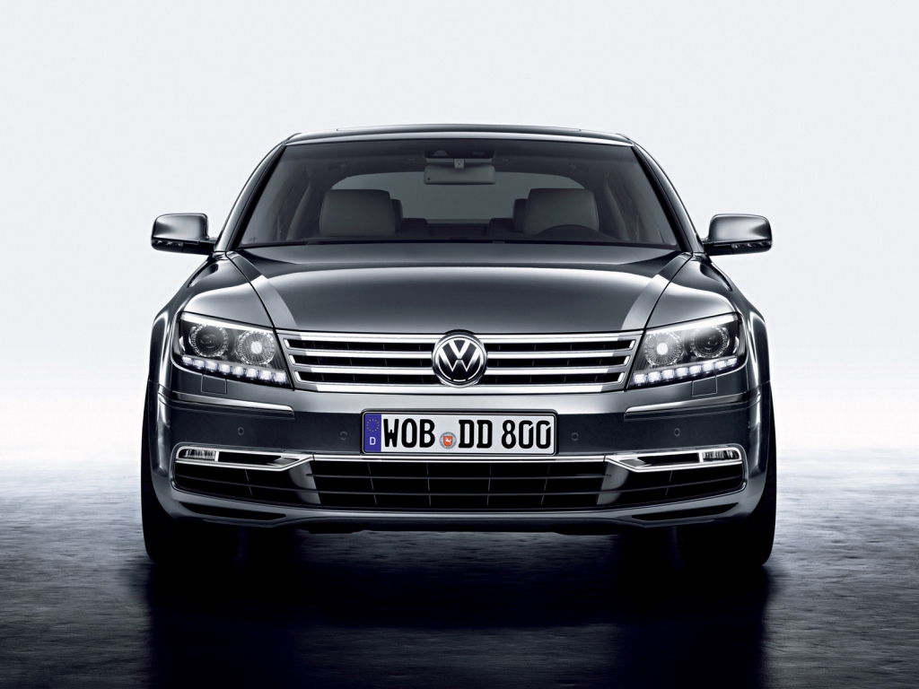 Volkswagen Phaeton Front for 1024 x 768 resolution