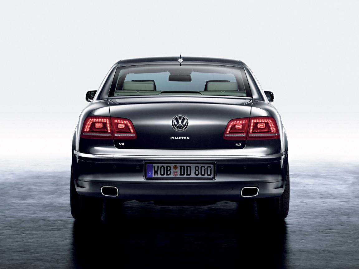 Volkswagen Phaeton Rear for 1152 x 864 resolution