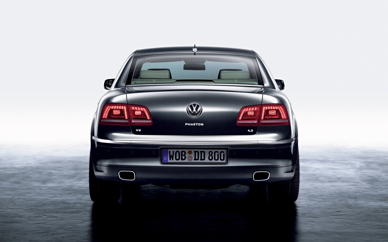 Volkswagen Phaeton Rear for 1280 x 800 widescreen resolution