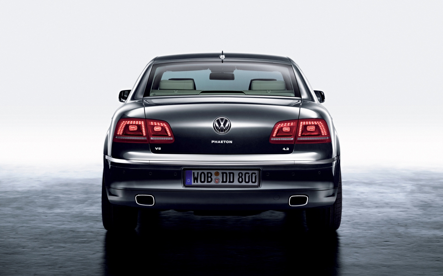 Volkswagen Phaeton Rear for 1440 x 900 widescreen resolution