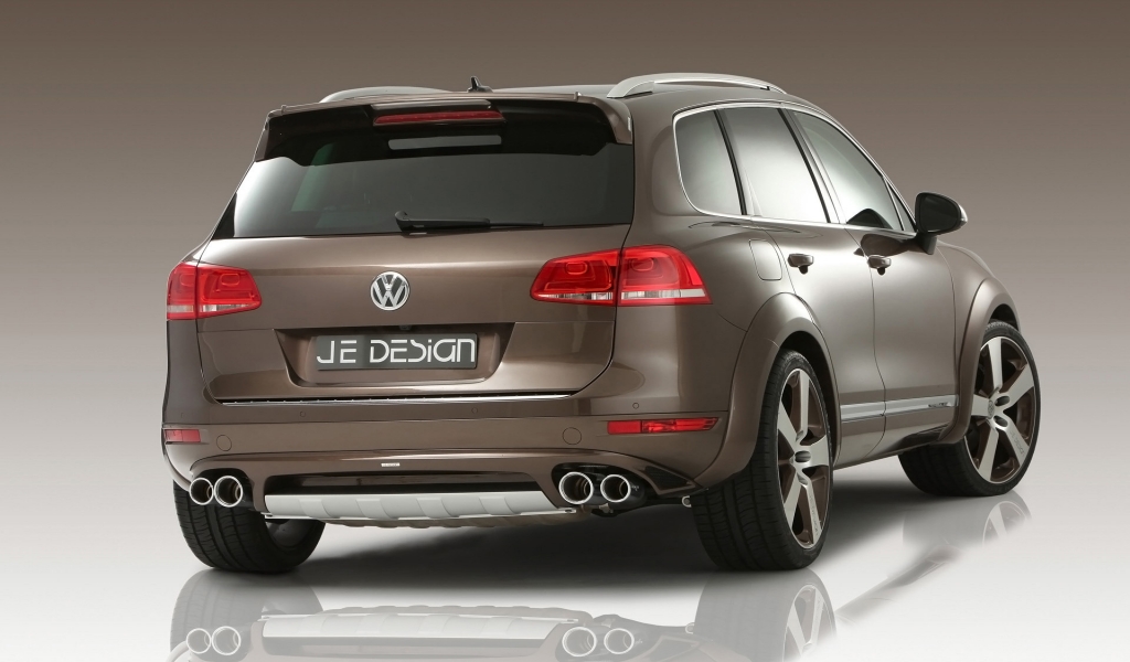 Volkswagen Touareg Rear Angle for 1024 x 600 widescreen resolution