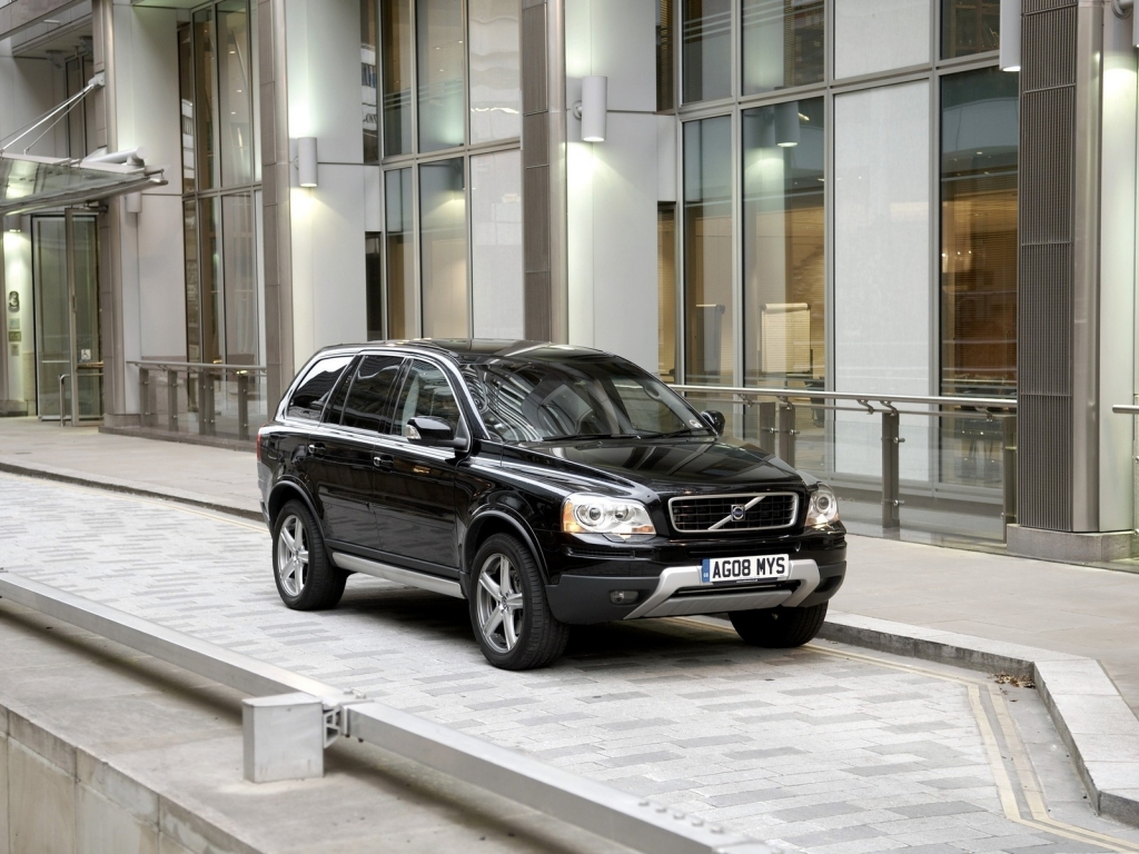 Volvo XC 90 for 1024 x 768 resolution