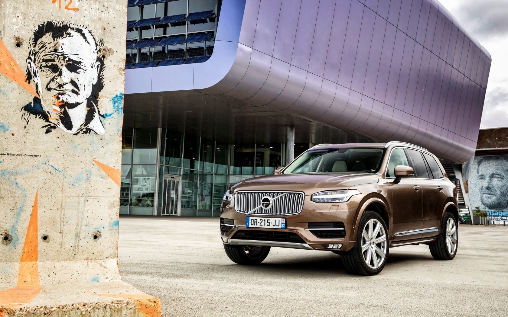 Volvo XC90 D5 Inscription  for 1680 x 1050 widescreen resolution